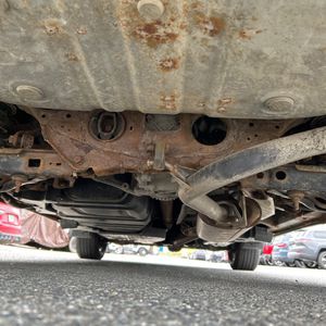 2018 Toyota RAV4 LE — фото 25