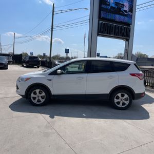 FORD ESCAPE SE - 3