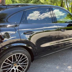 PORSCHE CAYENNE COUPE - 9