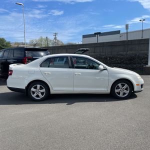 VOLKSWAGEN JETTA SE - 10