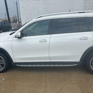 MERCEDES-BENZ GLS - 4