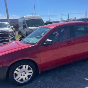 DODGE AVENGER SE - 2