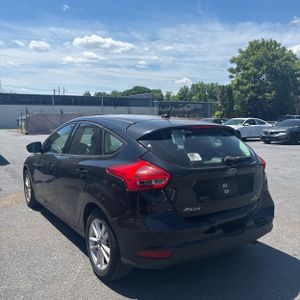 FORD FOCUS SE - 5