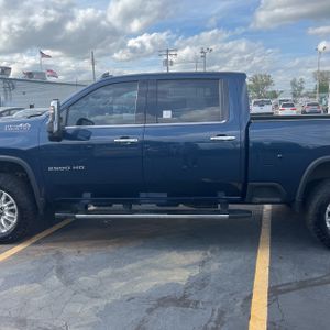 CHEVROLET SILVERADO 2500HD HIGH COUNTRY - 4