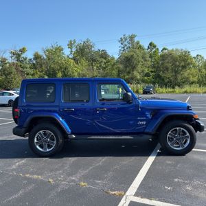 2018 JEEP WRANGLER UNLIMITED SAHARA — фото 10