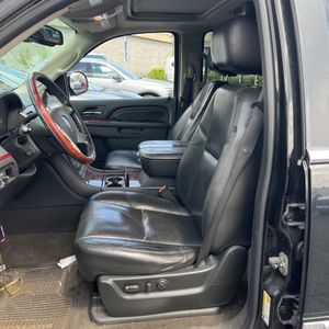 صورة مصغرة 31 لـ 2010 Cadillac ESCALADE LUXURY