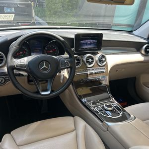 2017 Mercedes-BENZ GLC thumbnail 37