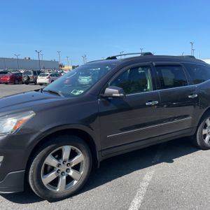 2017 Chevrolet TRAVERSE PREMIER — фото 2