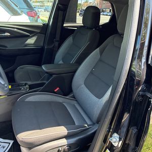 صورة مصغرة 32 لـ 2023 Chevrolet TRAILBLAZER LT