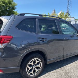 صورة 9 لـ 2019 Subaru FORESTER PREMIUM