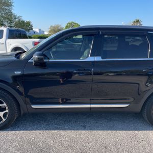 KIA TELLURIDE EX - 3