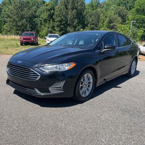 FORD FUSION SE - 1