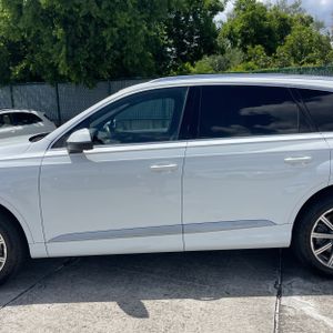 AUDI Q7 3.0T PREMIUM - 4