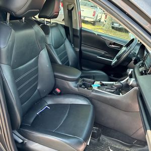 2020 Toyota RAV4 XLE PREMIUM — фото 33