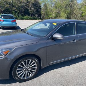 KIA CADENZA PREMIUM - 2