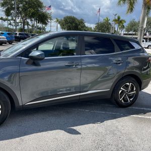 2023 KIA SPORTAGE HYBRID LX — фото 4