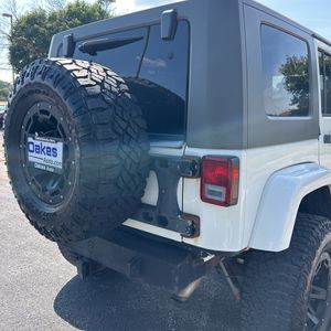صورة 52 لـ 2010 JEEP WRANGLER UNLIMITED SAHARA