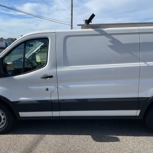 FORD TRANSIT CARGO 150 - 4