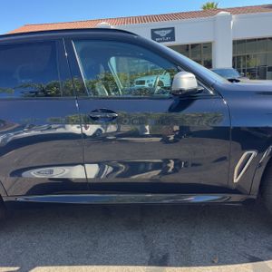 صورة 11 لـ 2020 BMW X5 M50I