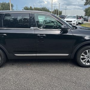 2022 KIA TELLURIDE LX — миниатюра 11