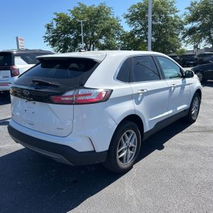 FORD EDGE SEL - 8