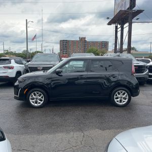 2023 KIA SOUL LX — фото 3