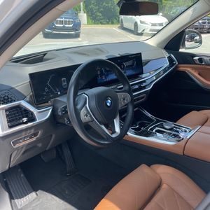 صورة مصغرة 37 لـ 2024 BMW X7 XDRIVE40I