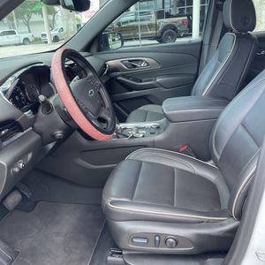 2023 Chevrolet TRAVERSE PREMIER — миниатюра 32