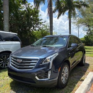 CADILLAC XT5 LUXURY - 1
