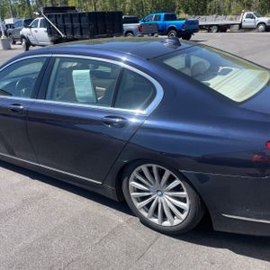 BMW 7 SERIES 740I - 6