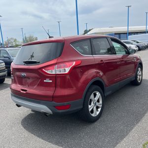 FORD ESCAPE SE - 8