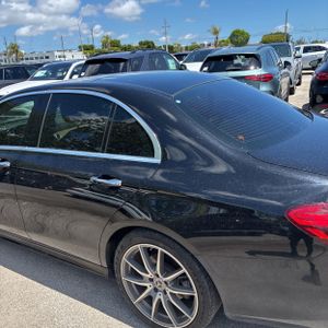 MERCEDES-BENZ E-CLASS - 5