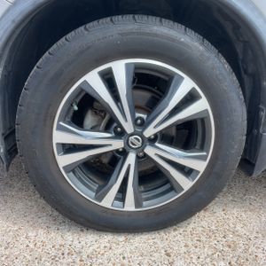 2017 Nissan ROGUE SL — миниатюра 17