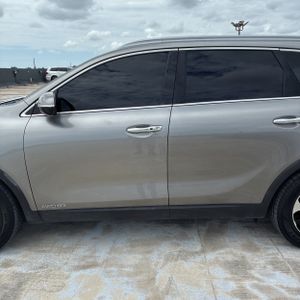 KIA SORENTO - 4