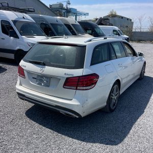 MERCEDES-BENZ E-CLASS - 8