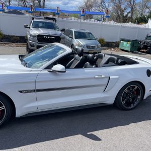 FORD MUSTANG GT PREMIUM - 4