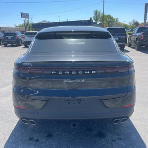 PORSCHE CAYENNE S - 7