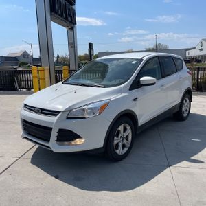 FORD ESCAPE SE - 1