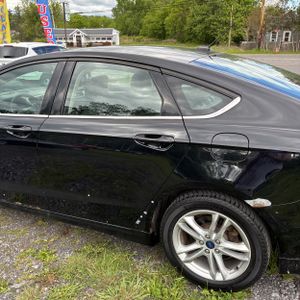 FORD FUSION SE - 6