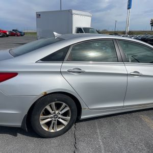 HYUNDAI SONATA - 9