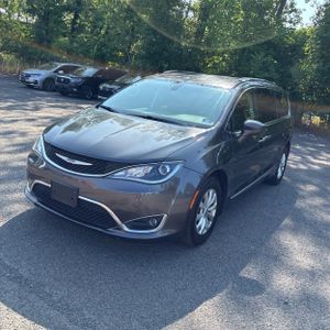 صورة 1 لـ 2019 Chrysler PACIFICA TOURING L