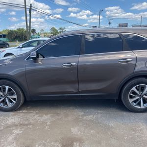 KIA SORENTO EX V6 - 4