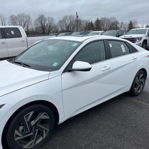 HYUNDAI ELANTRA SEL - 2