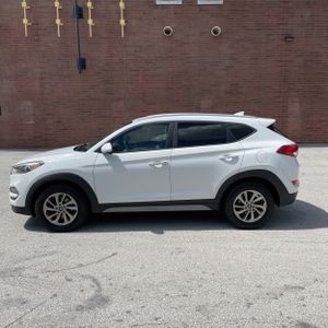 HYUNDAI TUCSON SEL - 3