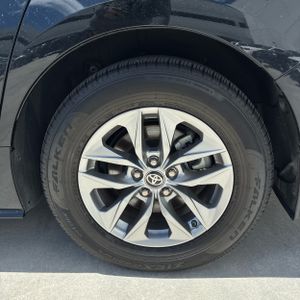 2025 Toyota SIENNA XLE 8-PASSENGER 照片 18