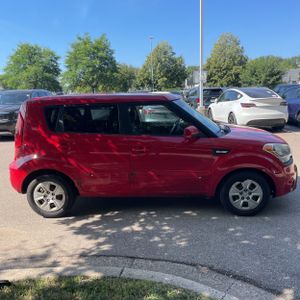 صورة 10 لـ 2013 KIA SOUL BASE