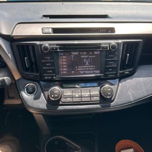 صورة 37 لـ 2018 Toyota RAV4 XLE