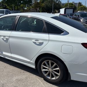 صورة 6 لـ 2019 Hyundai SONATA SE