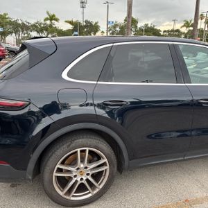صورة 9 لـ 2019 Porsche CAYENNE BASE