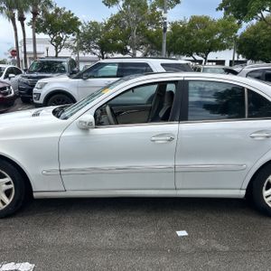 2004 Mercedes-BENZ E-CLASS 照片 4